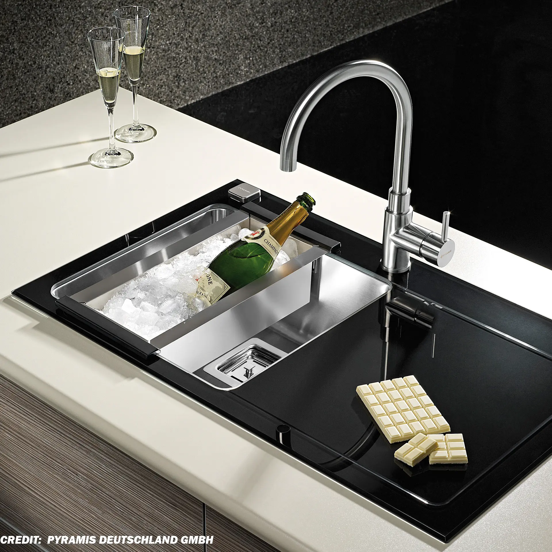 Edelstahlspüle als Einbau