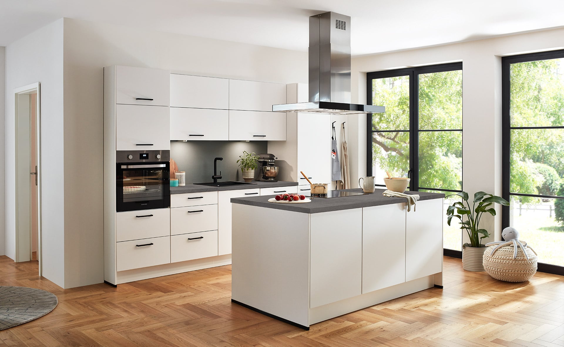 Nobilia Küchenzeile in Alpinweiß Supermatt Touch & Beton Schiefergrau